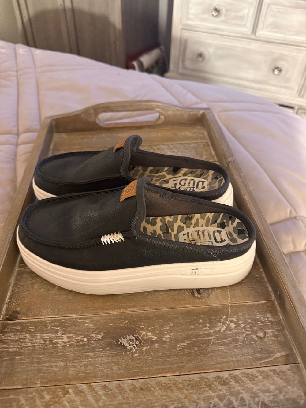Woman’s Black Slip-On Platform Sneakers